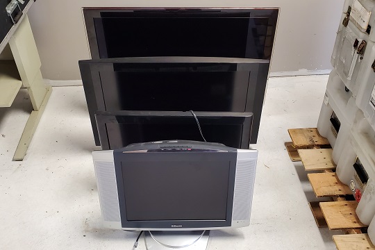 LCD TELEVISIONS